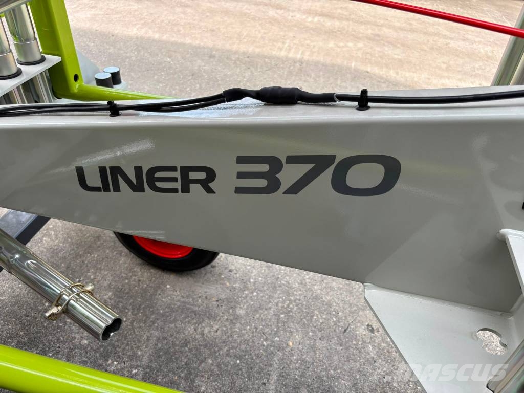 CLAAS Liner 370 Rendforgatók