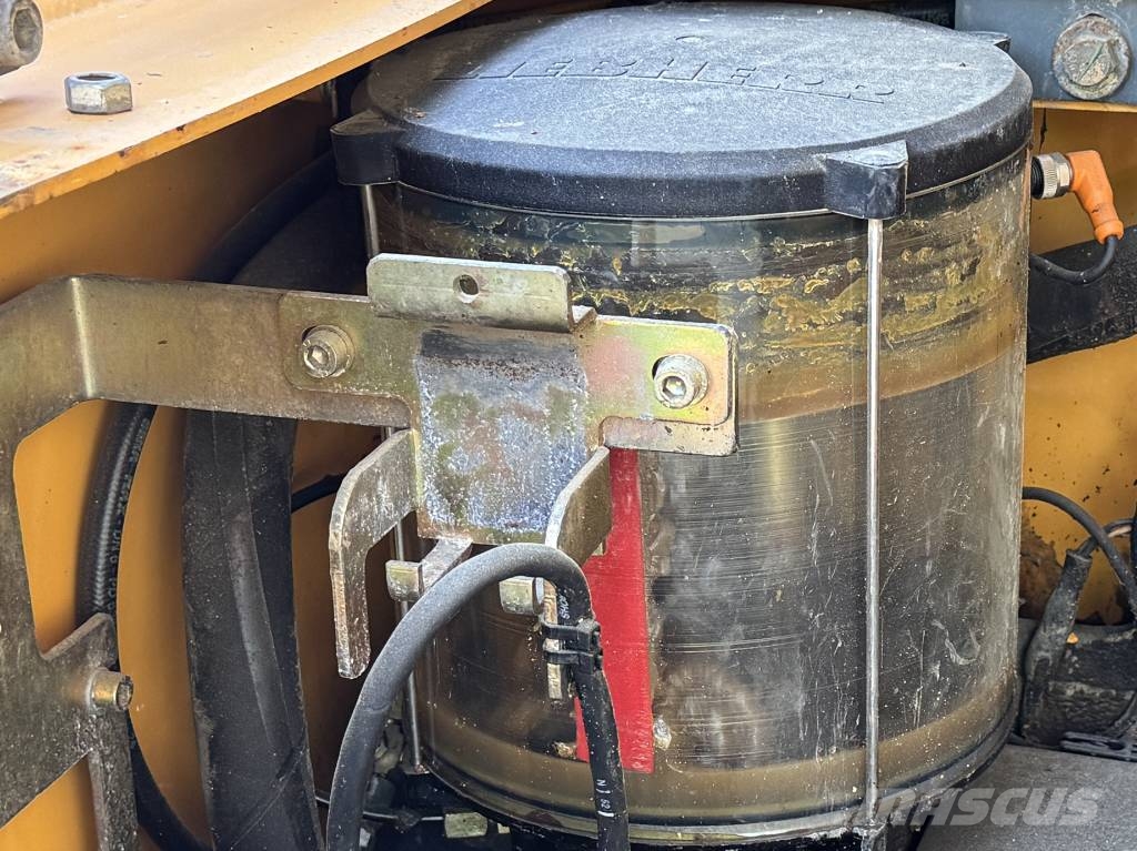 Liebherr R 926 LC Litronic 대형 굴삭기 29톤 이상