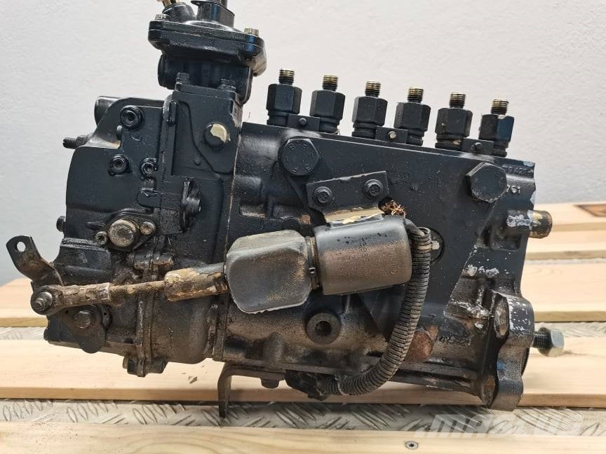 Case IH MX 120 {Bosch RSV500} injection pump Motoren