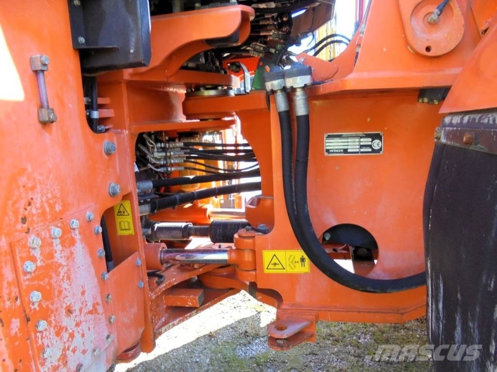 Hitachi ZW 310-6 Kolesni nakladalci