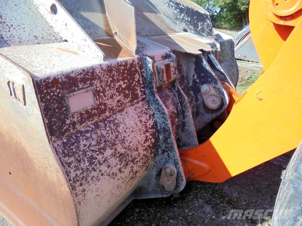 Hitachi ZW 310-6 Kolesni nakladalci