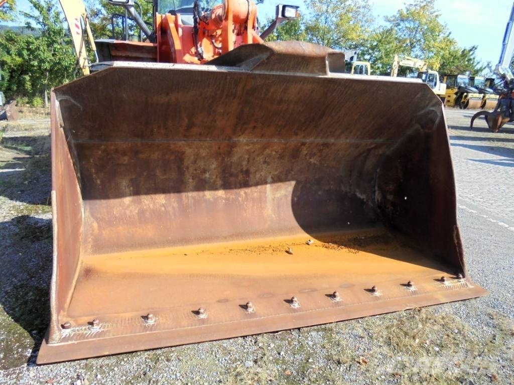 Hitachi ZW 310-6 Kolesni nakladalci