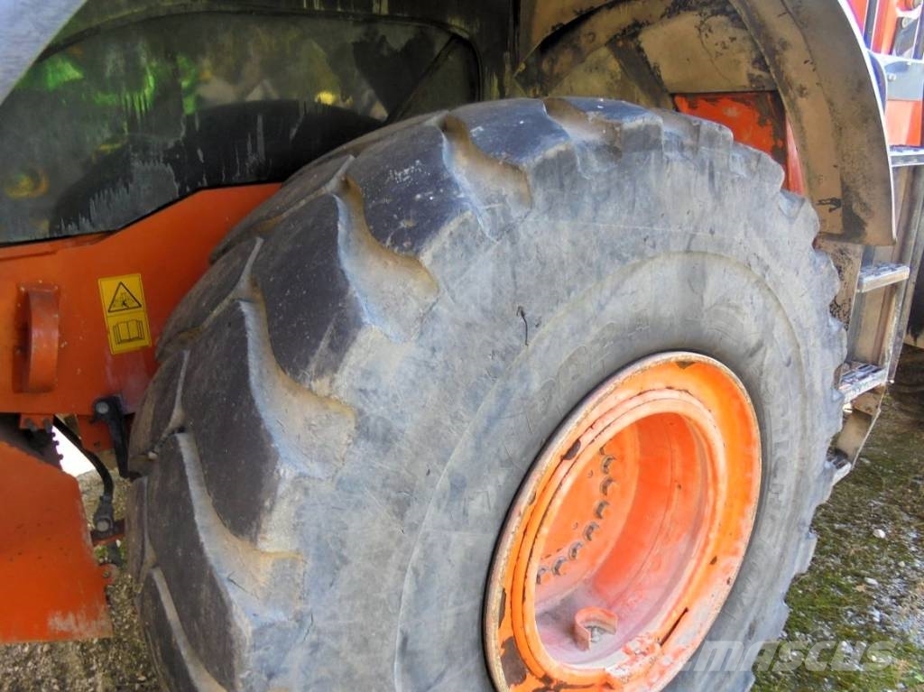 Hitachi ZW 310-6 Kolesni nakladalci