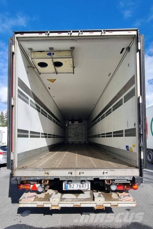Schmitz Cargobull Trailer Reefer Multi Temp Straight Hűtős félpótkocsik