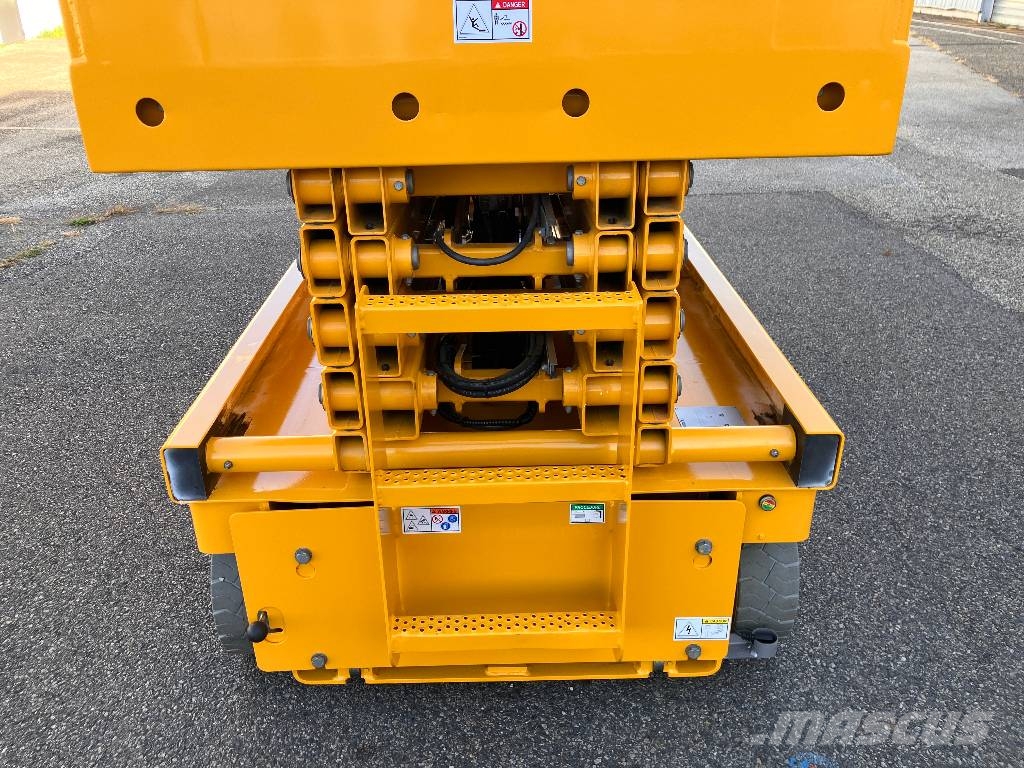 Haulotte COMPACT12 - NEW BATTERIES 2 NEW WHEELS Scheren-Arbeitsbühnen