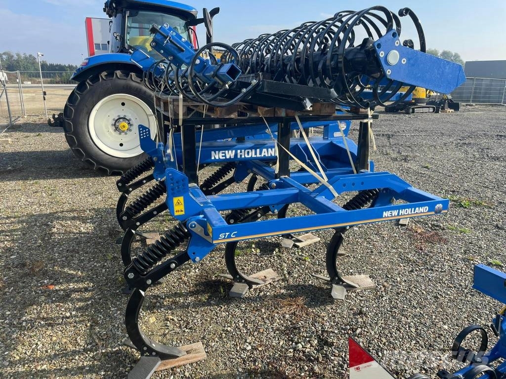 New Holland STC 300 RS زراعات