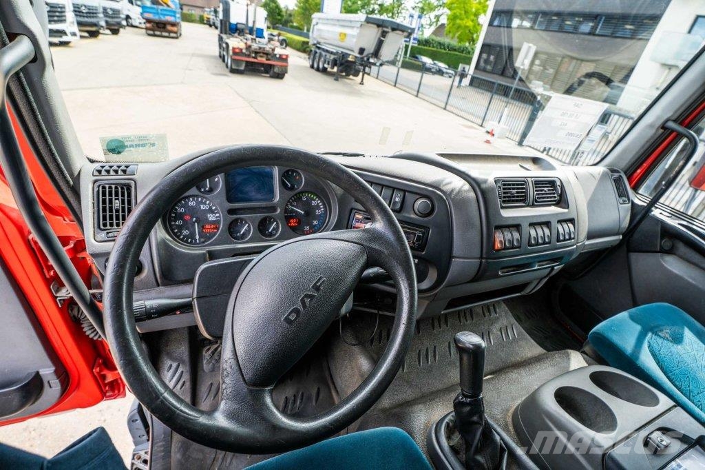 DAF LF 55.180 +DHOLLANDIA 2.5T. Lastbil - Gardin