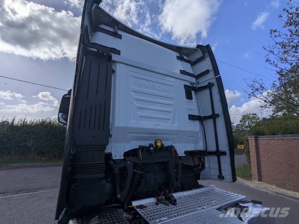 Iveco S-Way 460 中古トラクターヘッド | トレーラーヘッド
