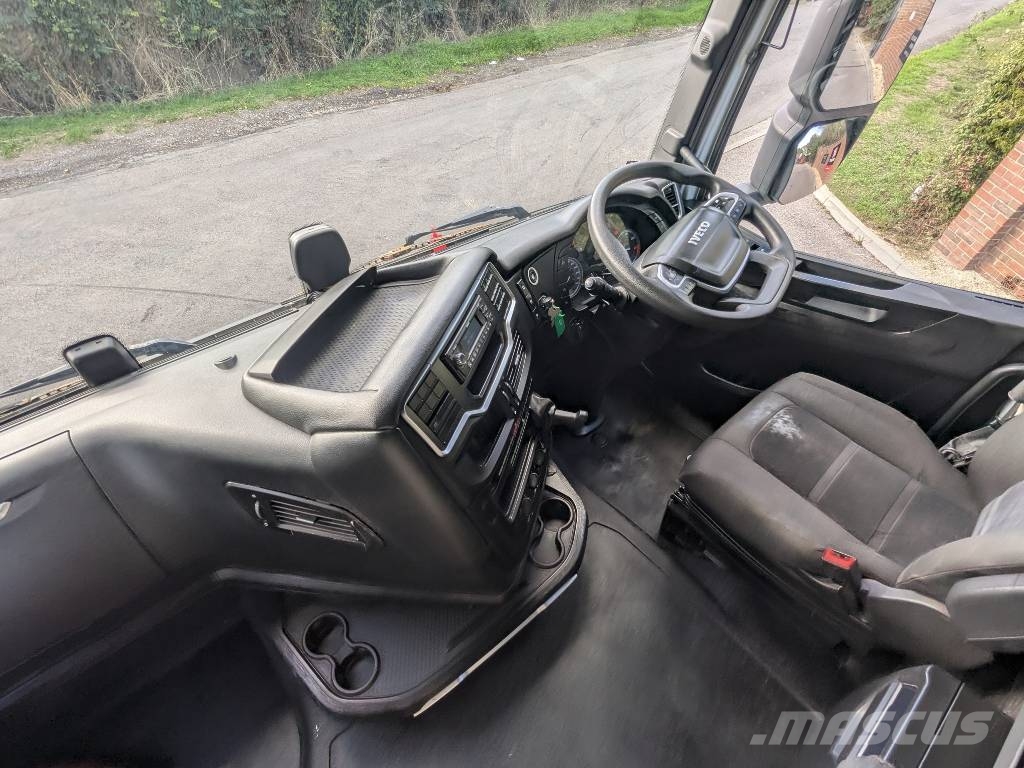 Iveco S-Way 460 中古トラクターヘッド | トレーラーヘッド