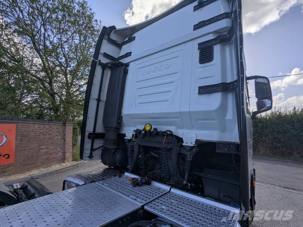 Iveco S-Way 460 中古トラクターヘッド | トレーラーヘッド