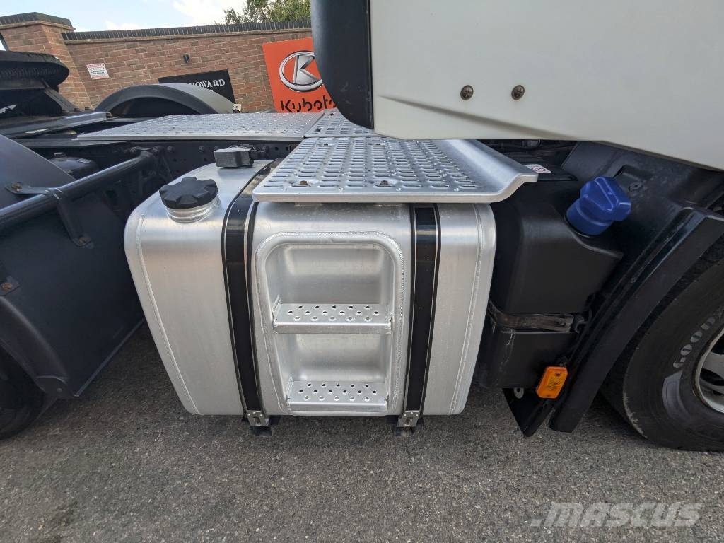 Iveco S-Way 460 中古トラクターヘッド | トレーラーヘッド