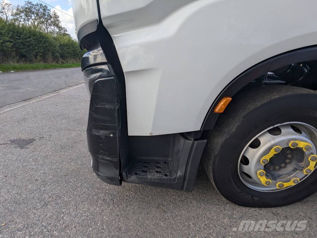 Iveco S-Way 460 中古トラクターヘッド | トレーラーヘッド