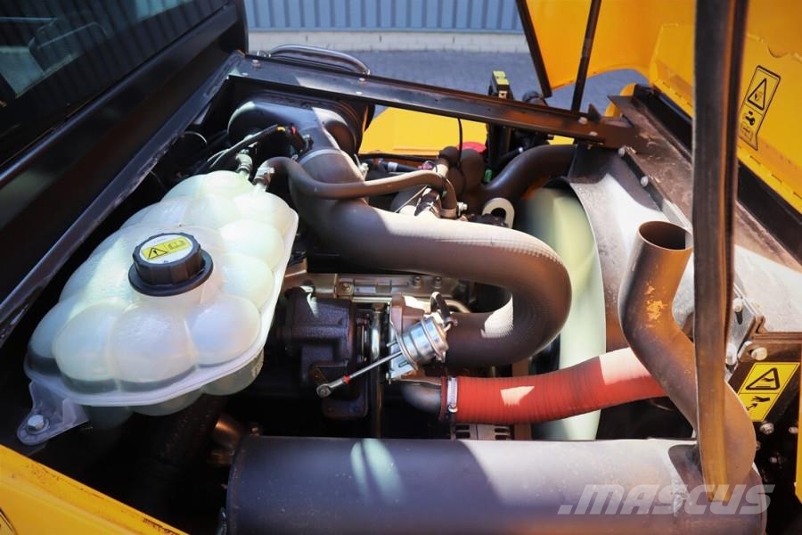 JCB 940-4 T4 Valid inspection, Diesel, 4x4 Drive, 3700 Empilhadores todo-terreno