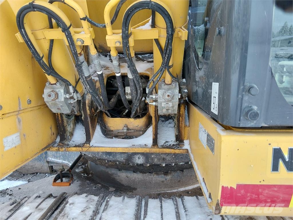 New Holland Kobelco E260 CSR حفارات زحافة