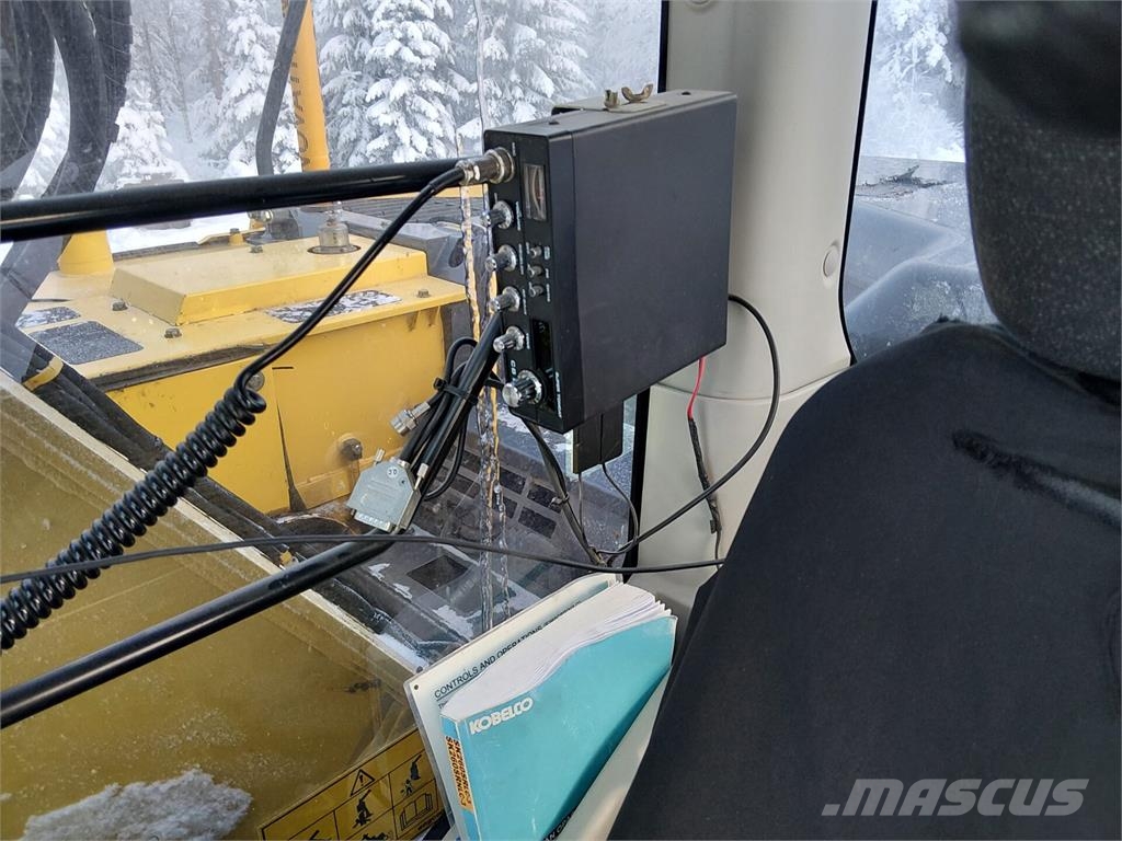 New Holland Kobelco E260 CSR حفارات زحافة
