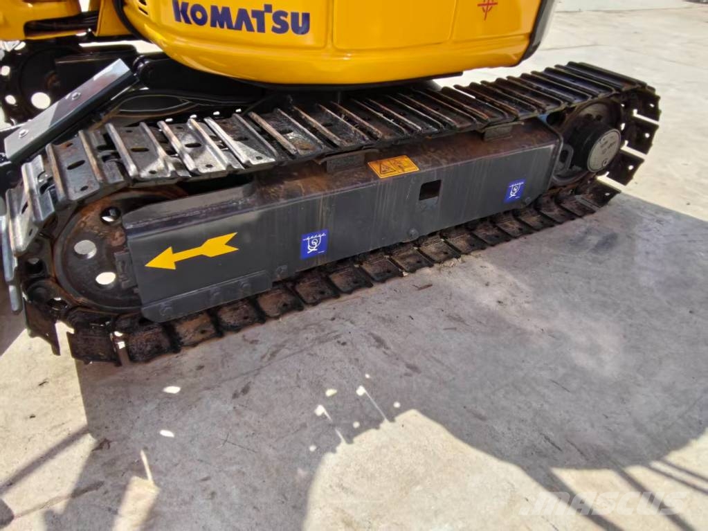 Komatsu PC 20 대형 굴삭기 29톤 이상