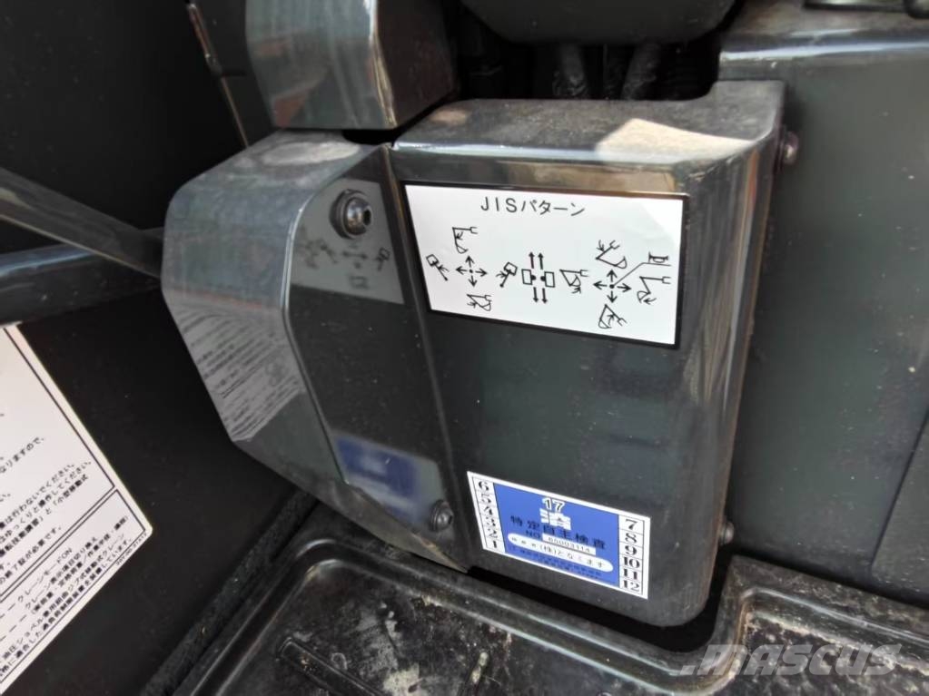Komatsu PC 20 대형 굴삭기 29톤 이상