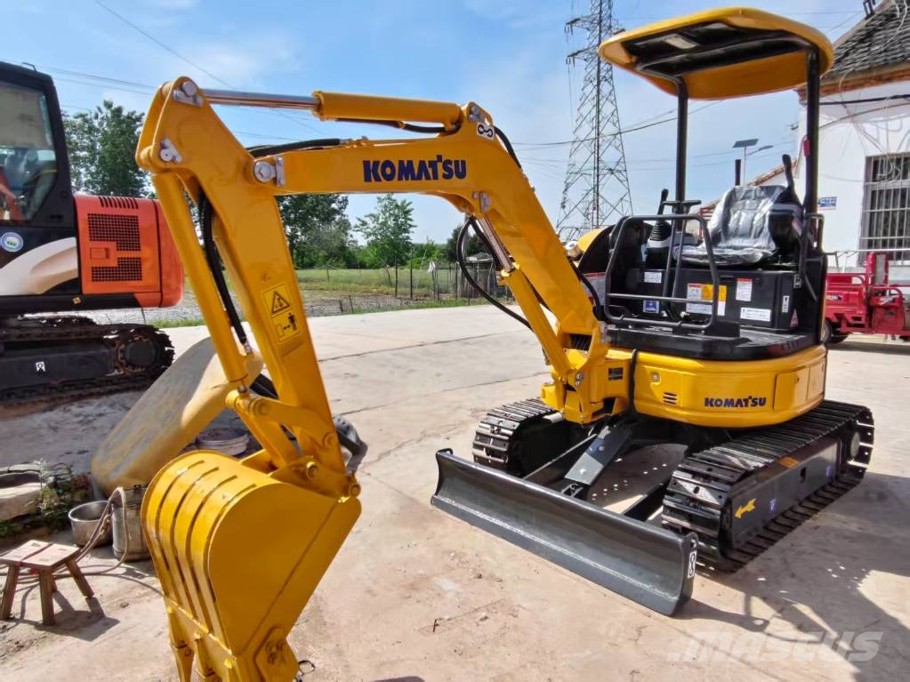 Komatsu PC 20 대형 굴삭기 29톤 이상