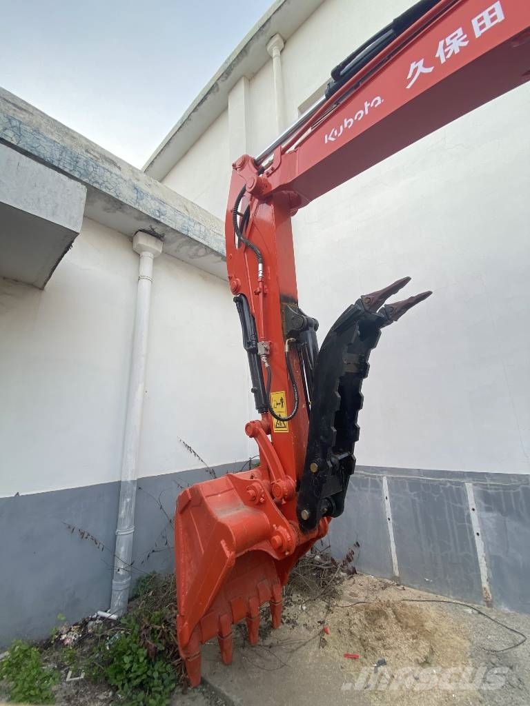 Kubota KX 165 Roomikekskavaatorid