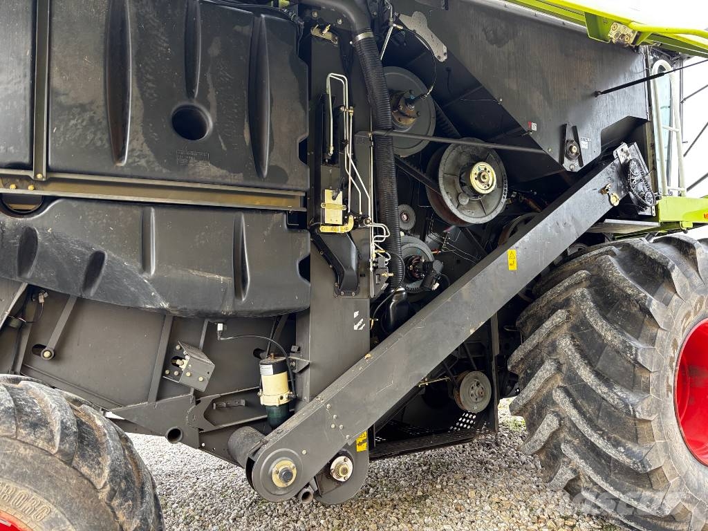 CLAAS Lexion 670 Colheitadeiras