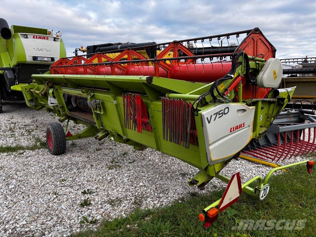 CLAAS Lexion 670 Colheitadeiras