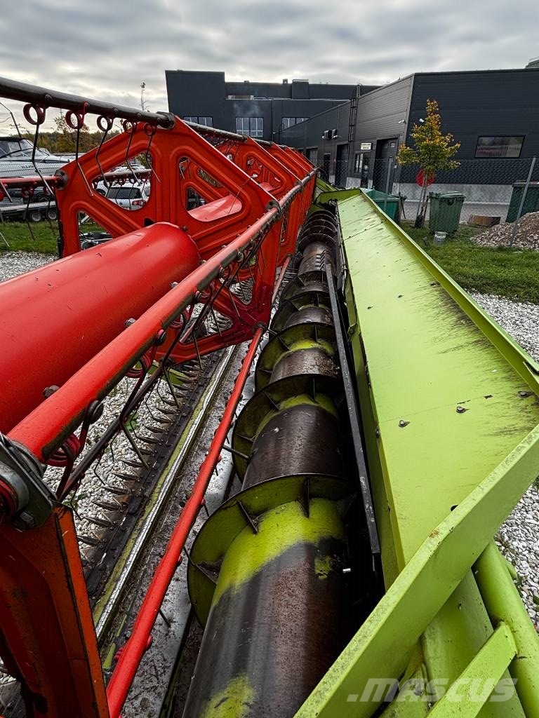 CLAAS Lexion 670 Colheitadeiras