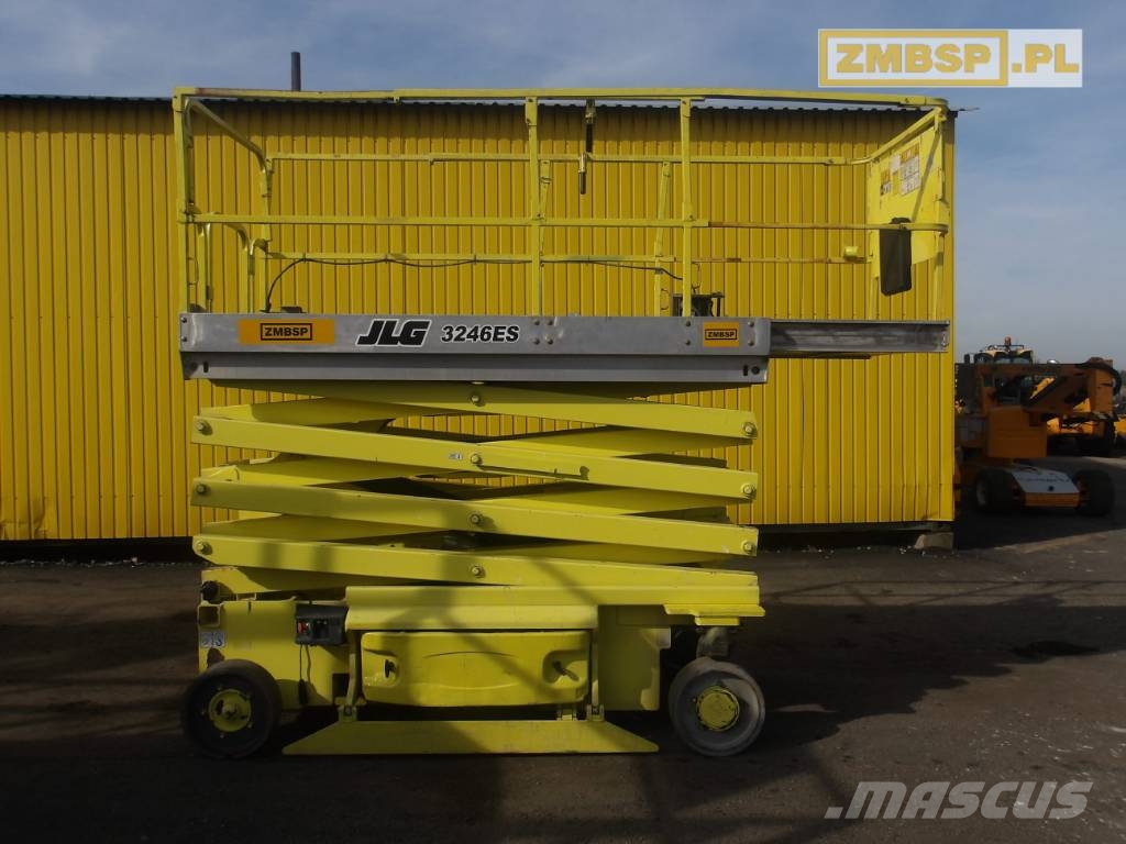 JLG 3246 ES Šķerveida pacēlāji