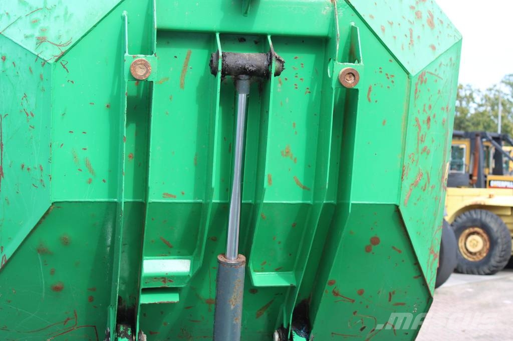 Benford 3000 عربات نقل قلابة للمواقع