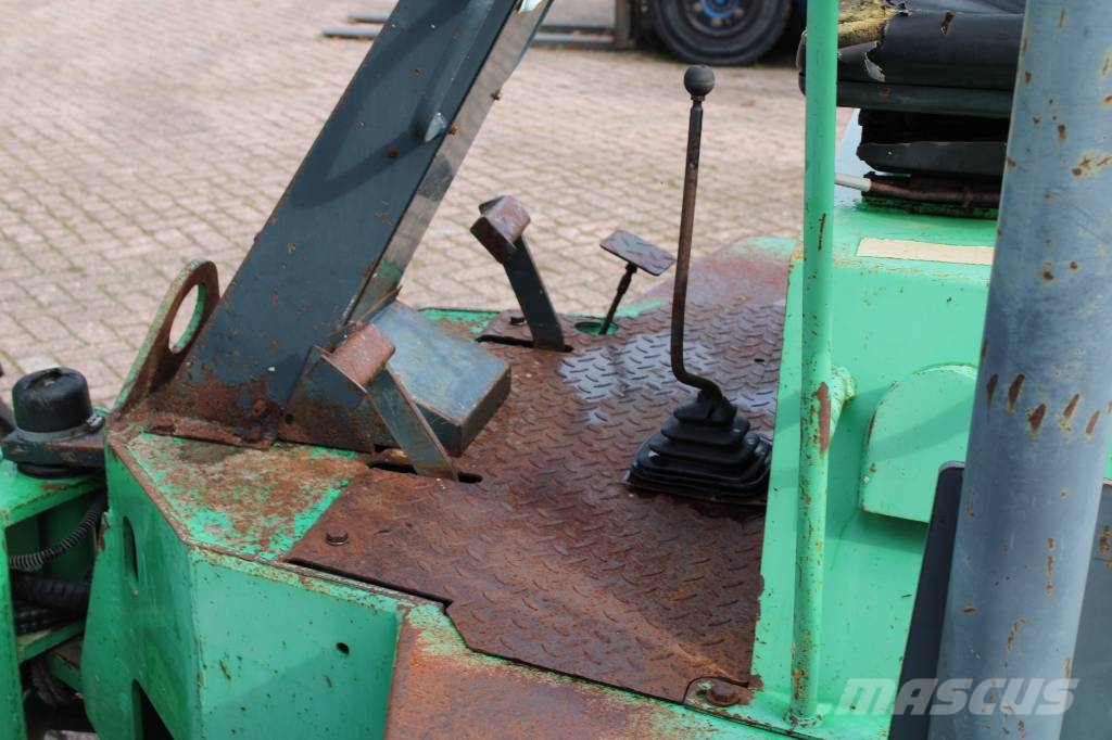 Benford 3000 عربات نقل قلابة للمواقع