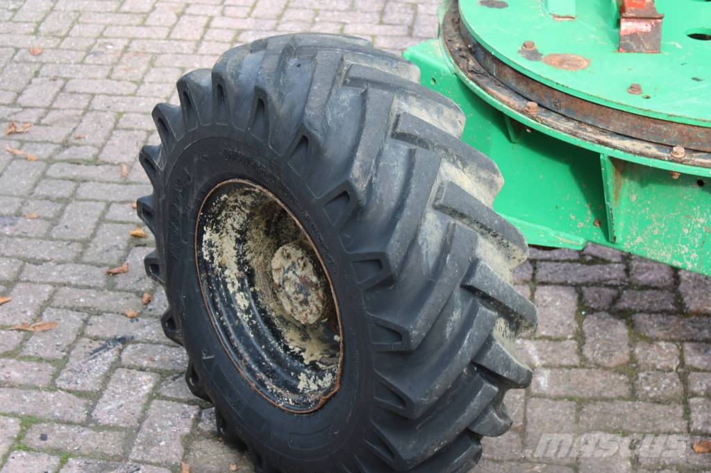 Benford 3000 عربات نقل قلابة للمواقع