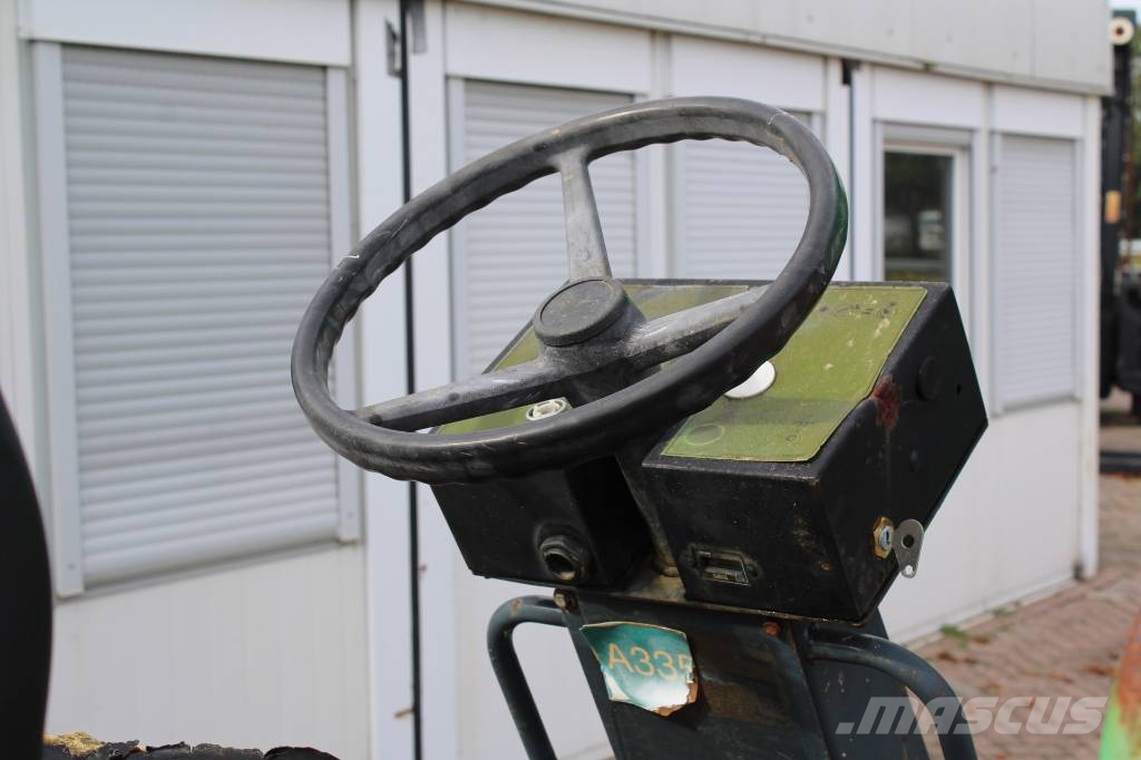 Benford 3000 عربات نقل قلابة للمواقع