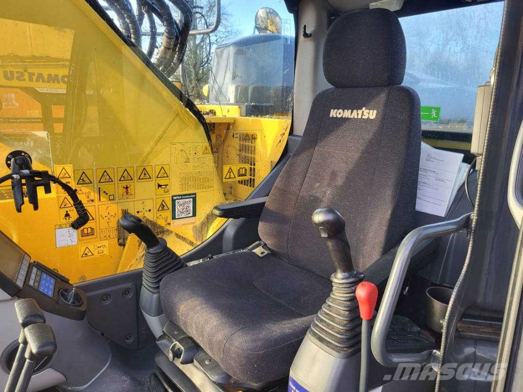 Komatsu PC228USLC-11 Escavadeiras de esteiras