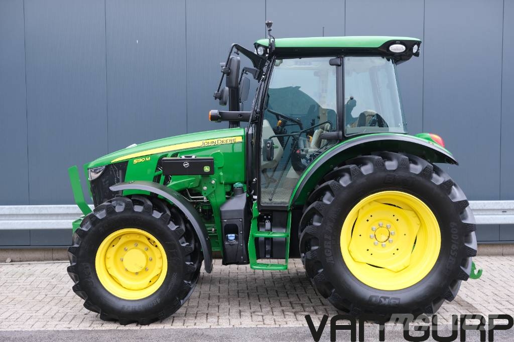 John Deere 5130 M | 2024 | 785 h ( vgl. 6R130 ) Traktori