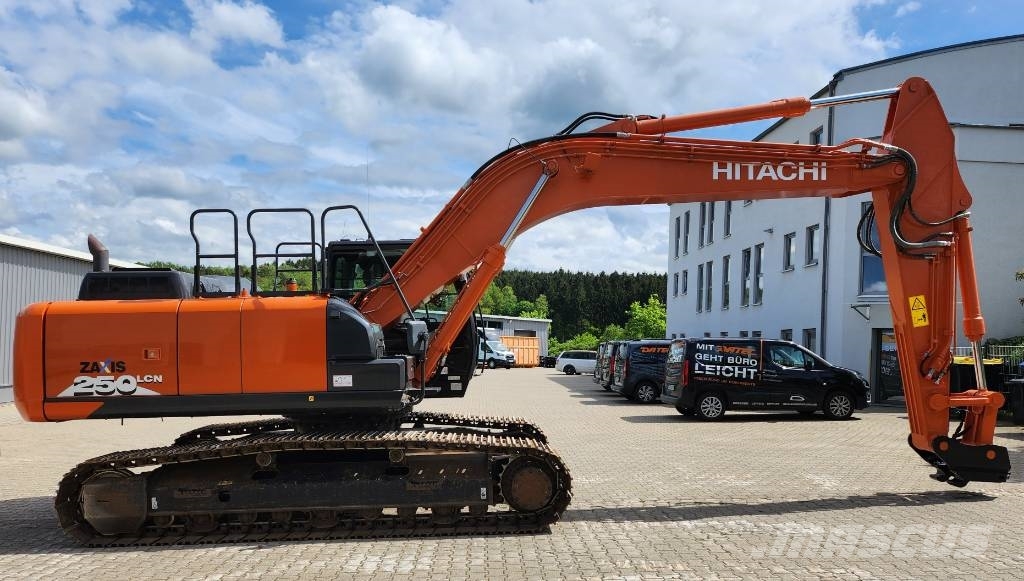 Hitachi ZX 250 LC N-6 excellent condition, 2019, Heinsdorfergrund