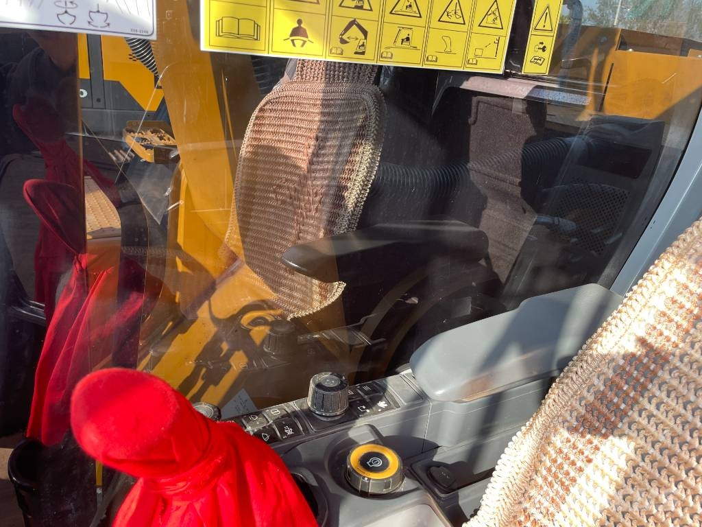 CAT 336 Гусеничні екскаватори