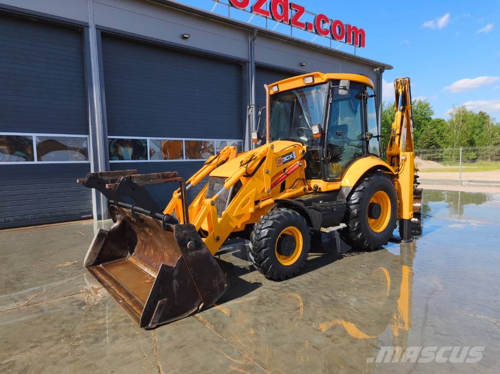 JCB 3 CX Backhoe loaders
