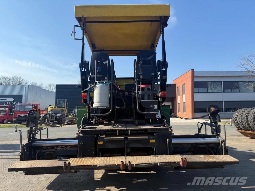Dynapac F6-4W معدات السفلتة