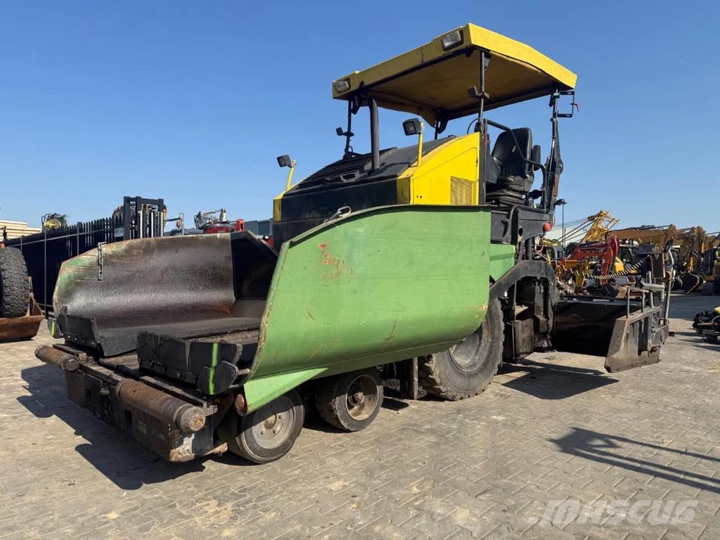 Dynapac F6-4W معدات السفلتة