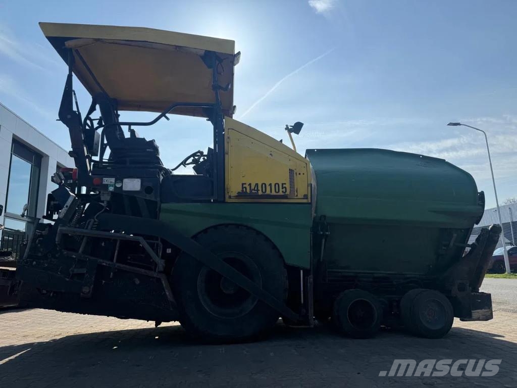 Dynapac F6-4W معدات السفلتة
