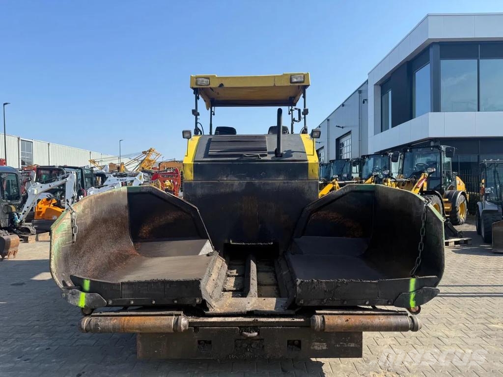 Dynapac F6-4W معدات السفلتة