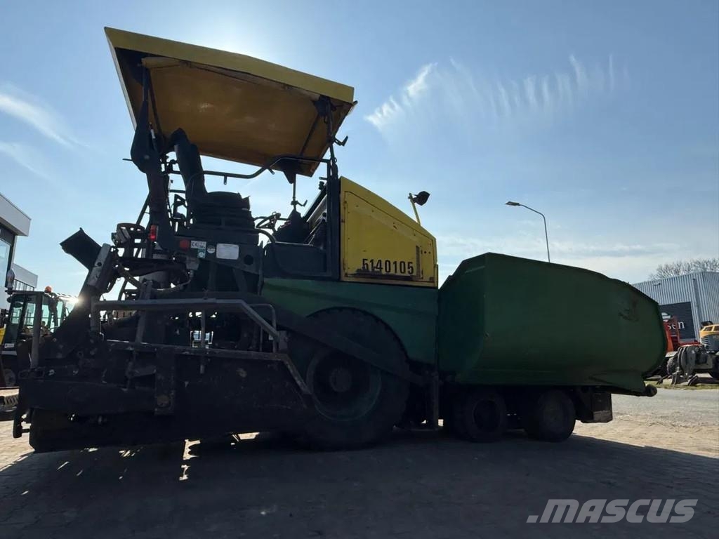 Dynapac F6-4W معدات السفلتة