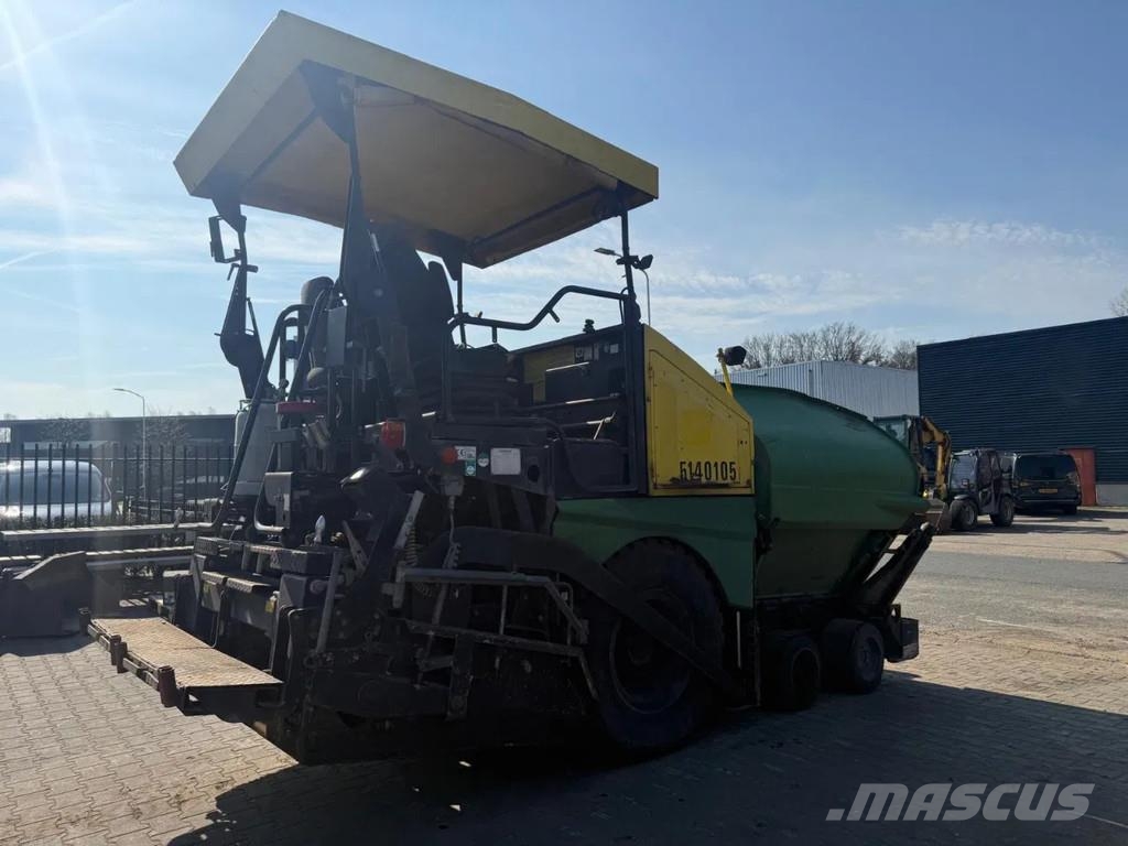 Dynapac F6-4W معدات السفلتة