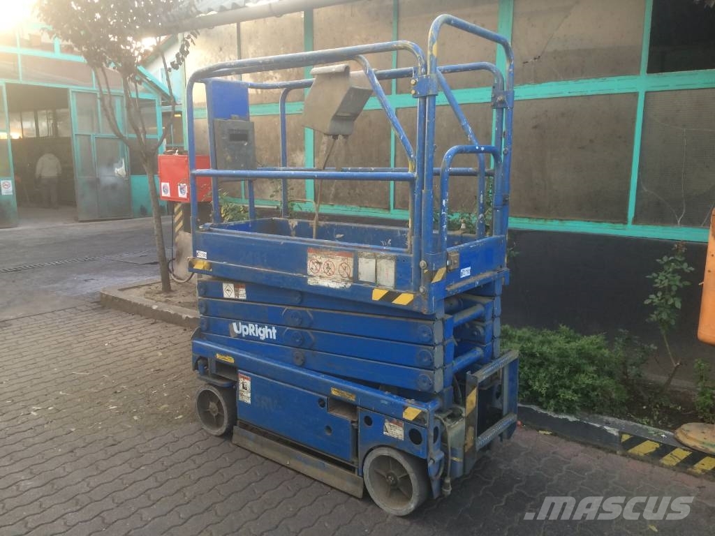 UpRight MX19    V-2783 Vertikalūs stiebiniai keltuvai