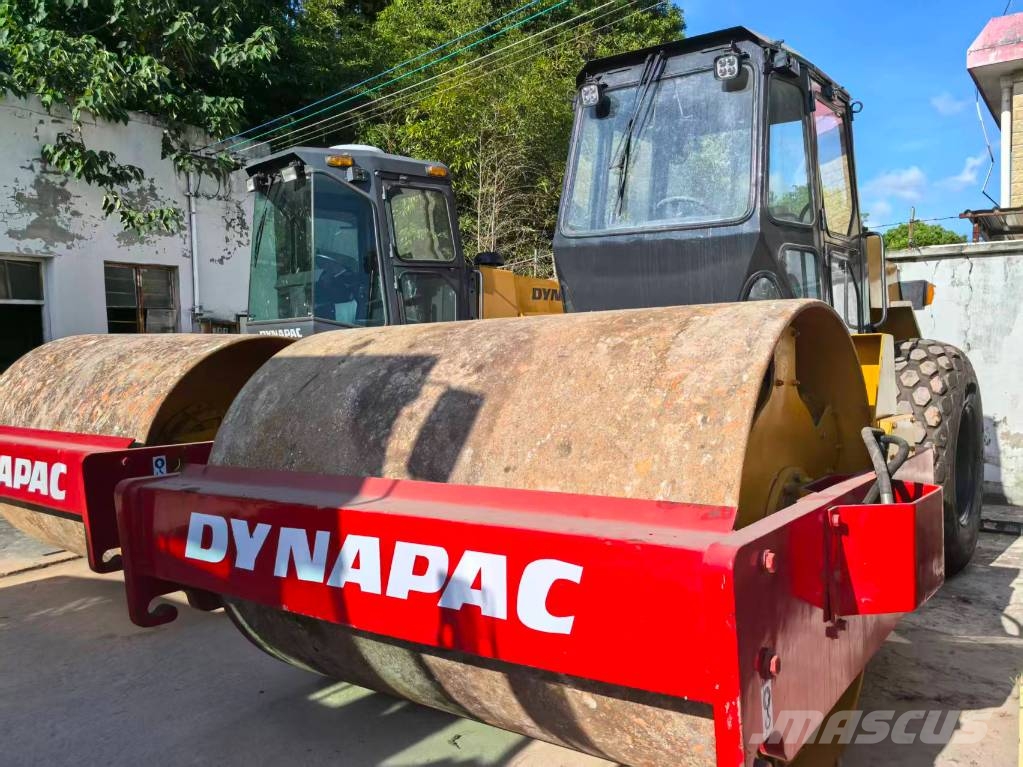 Dynapac ca30d مداحل أحادية الأسطوانة