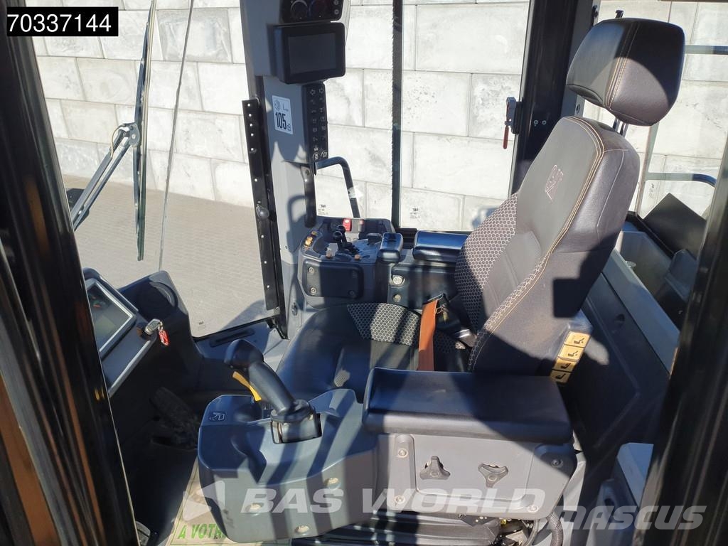 CAT 972 M XE Kolesni nakladalci