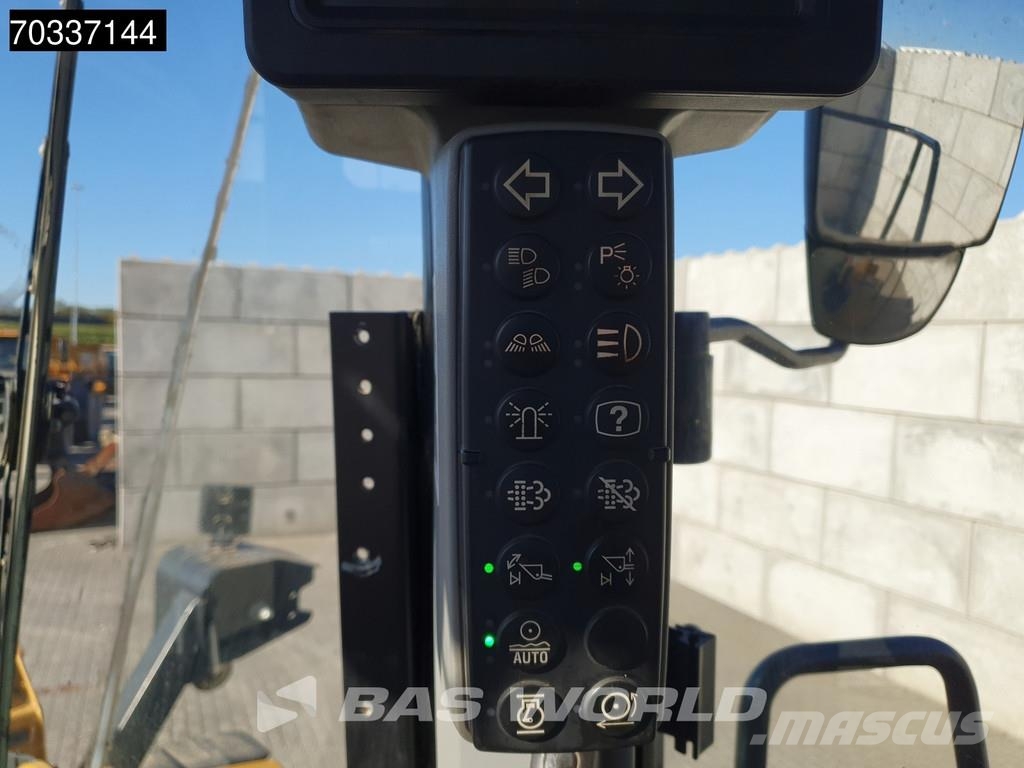 CAT 972 M XE Kolesni nakladalci