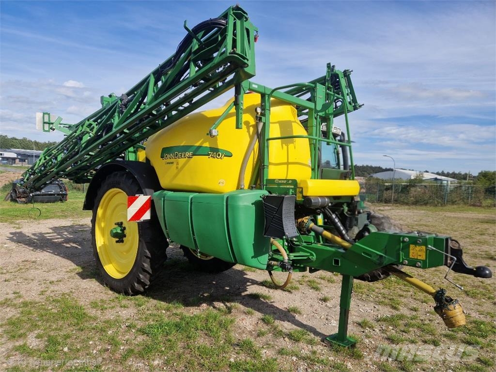 John Deere 740i Anhängespritzen