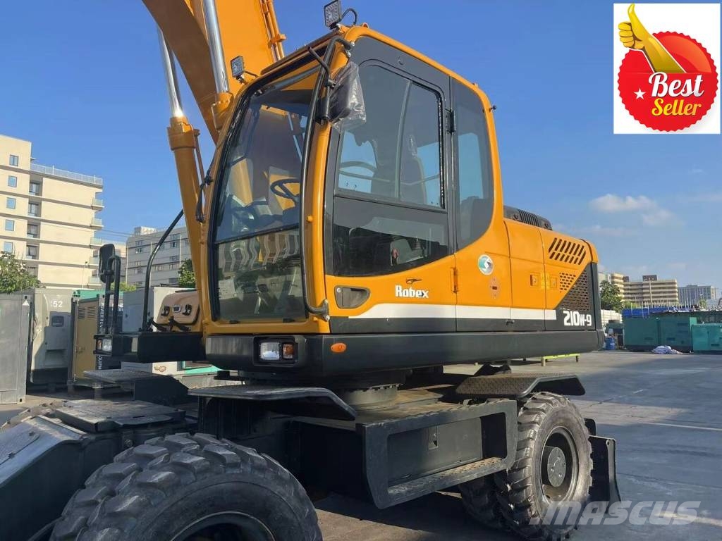 Hyundai Robex 210 W-9 휠 굴삭기