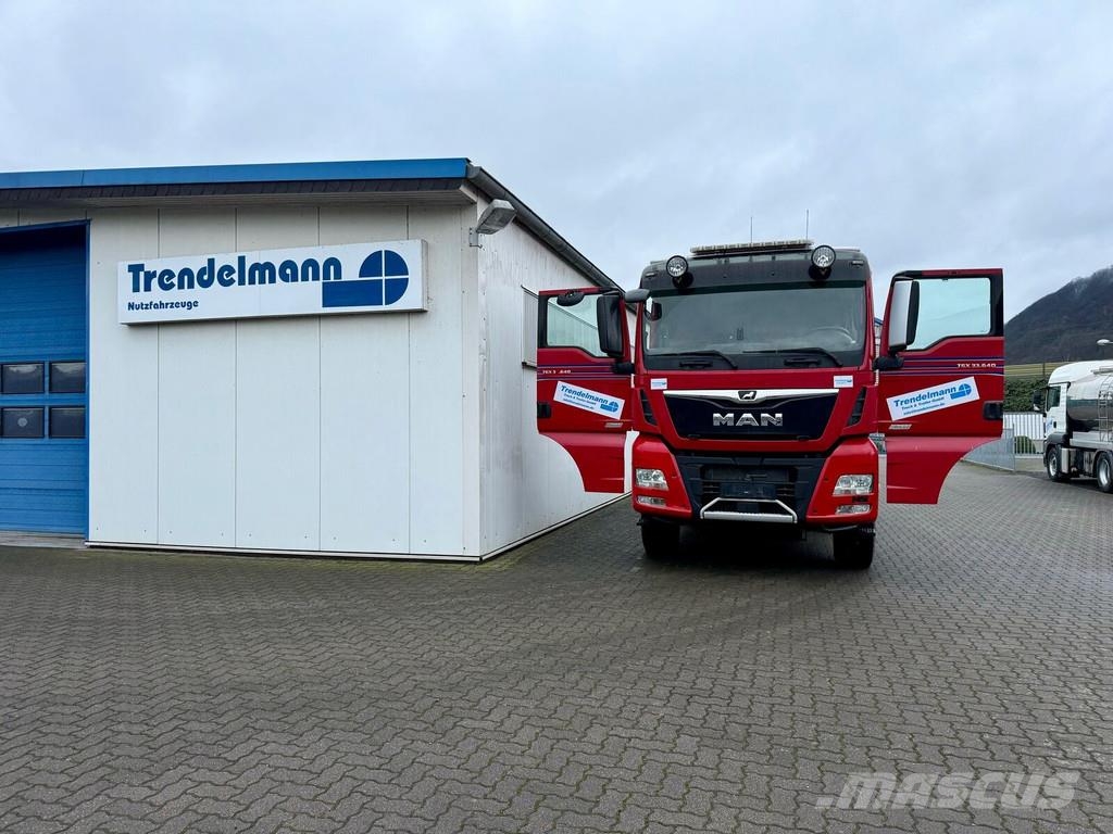 MAN TGS 33.640 6x4 Schwerlast 90 to Motor E6 D Retarde Sattelzugmaschinen