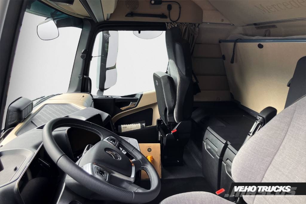 Mercedes-Benz Actros 2748 LS 6X2 Vilcēji